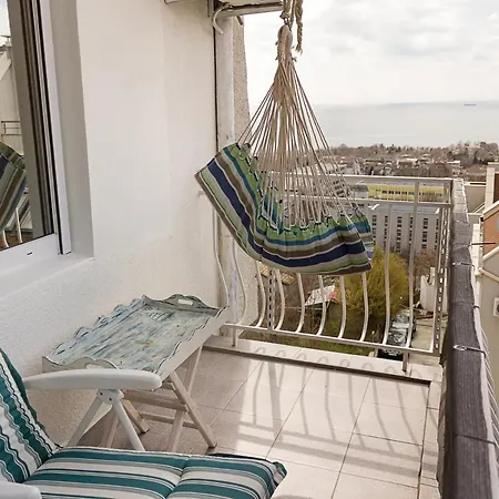 *sea View* 1-bd Lovely In Apartment *